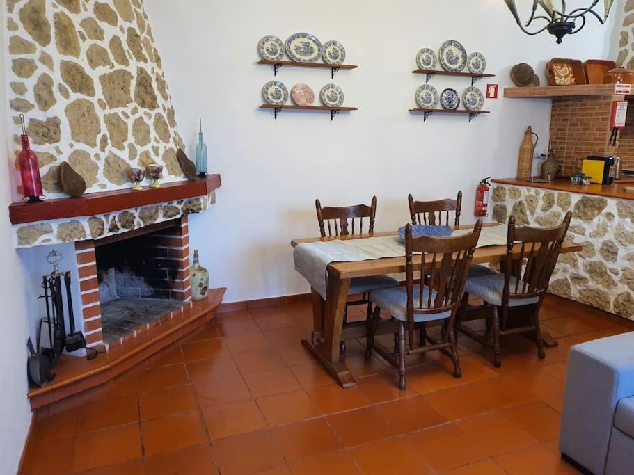 Casa Da Eira - Villas De Campo 페레이라도제제레 외부 사진